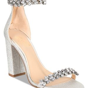 Badgley Mischka 7M SILVER HEELS